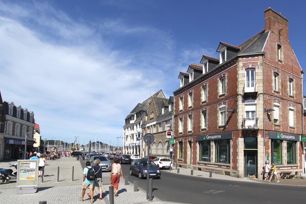 Gites Du Port Paimpol Exterior photo